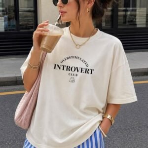 Kadın Oversize Introvert Club Baskılı Tişört – Bisiklet Yaka Günlük Rahat Basic Tişört